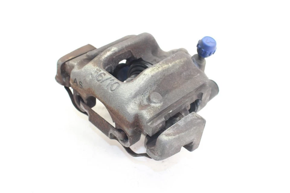 96-02 BMW Z3 Roadster 2.5L Passenger Right Rear Caliper - Изображение 3 из 4