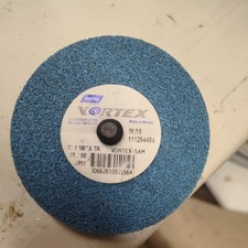 Norton Vortex 3x18 Roloc Deburring Disc Medium Grade Aluminum Oxide Norton Vortex 3x18 Roloc Deburring Disc Medium Grade Aluminum Oxide