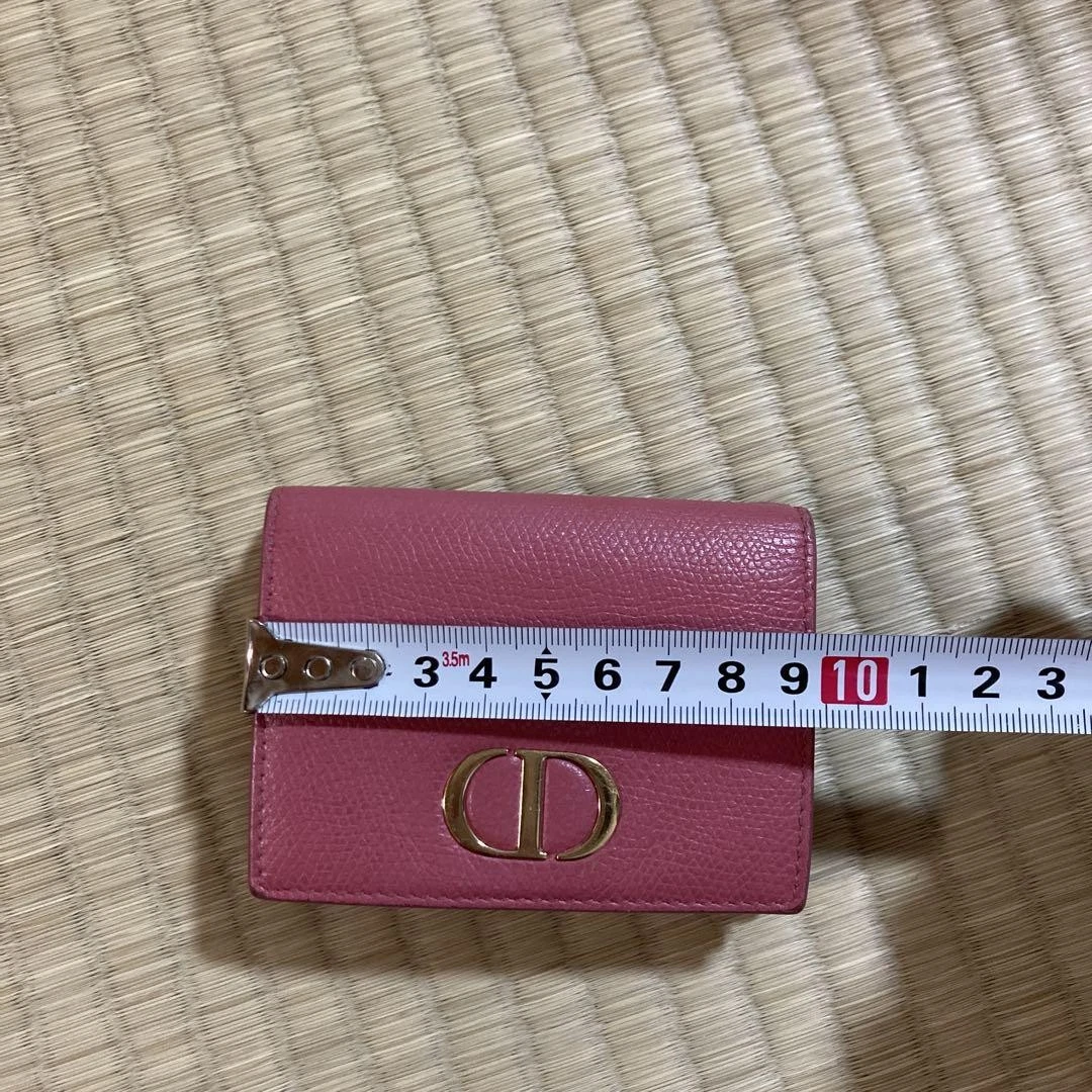 Mini portefeuille Dior tri fold rose occasion cuir souple 3 emplacements pour cartes