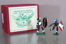 TROPHY MINIATURES TM16A H25A ZULU WAR HAND to hand ZULU WARRIORS ATTACKING od
