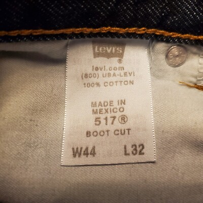 Levi's 517 Bootcut Jeans Men's 44x32 Sits At Waist Bootcut Leg