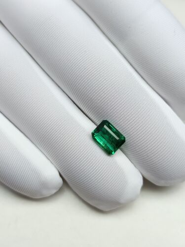 1.42 CRT Natural Zambia Emerald Octagon Fine Quality Loose Gemstone - Picture 4 of 5