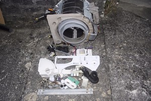 HOTPOINT BWD129 WASCHMASCHINE/TROCKNER DEFEKT FÜR EINZELNE TEILE: SIEHE BESCHREIBUNGSABSCHNITT