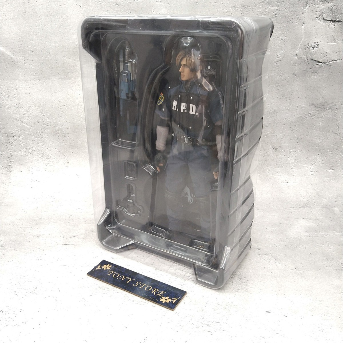 Hot Toys Biobazard 4 Leon S. Kennedy R.P.D. Ver. Resident Hot Toys Biobazard 4 Leon S. Kennedy R.P.D. Ver. Resident