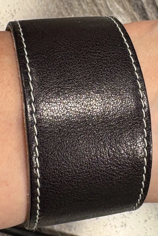 MARC JACOBS Vintage Brazalete Cuero Negro - Hebilla Plata - Pulsera Foto 3 de 4