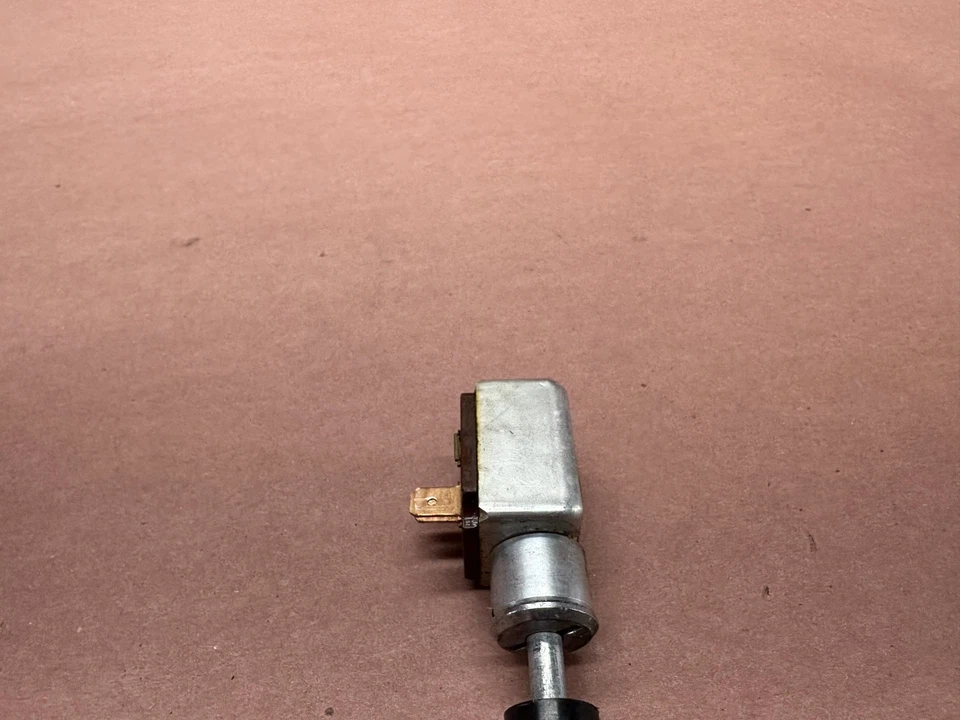 BMW 2002 1502-2002tii Blower Fan Switch & Knob OEM 93K Miles - Image 4 of 4