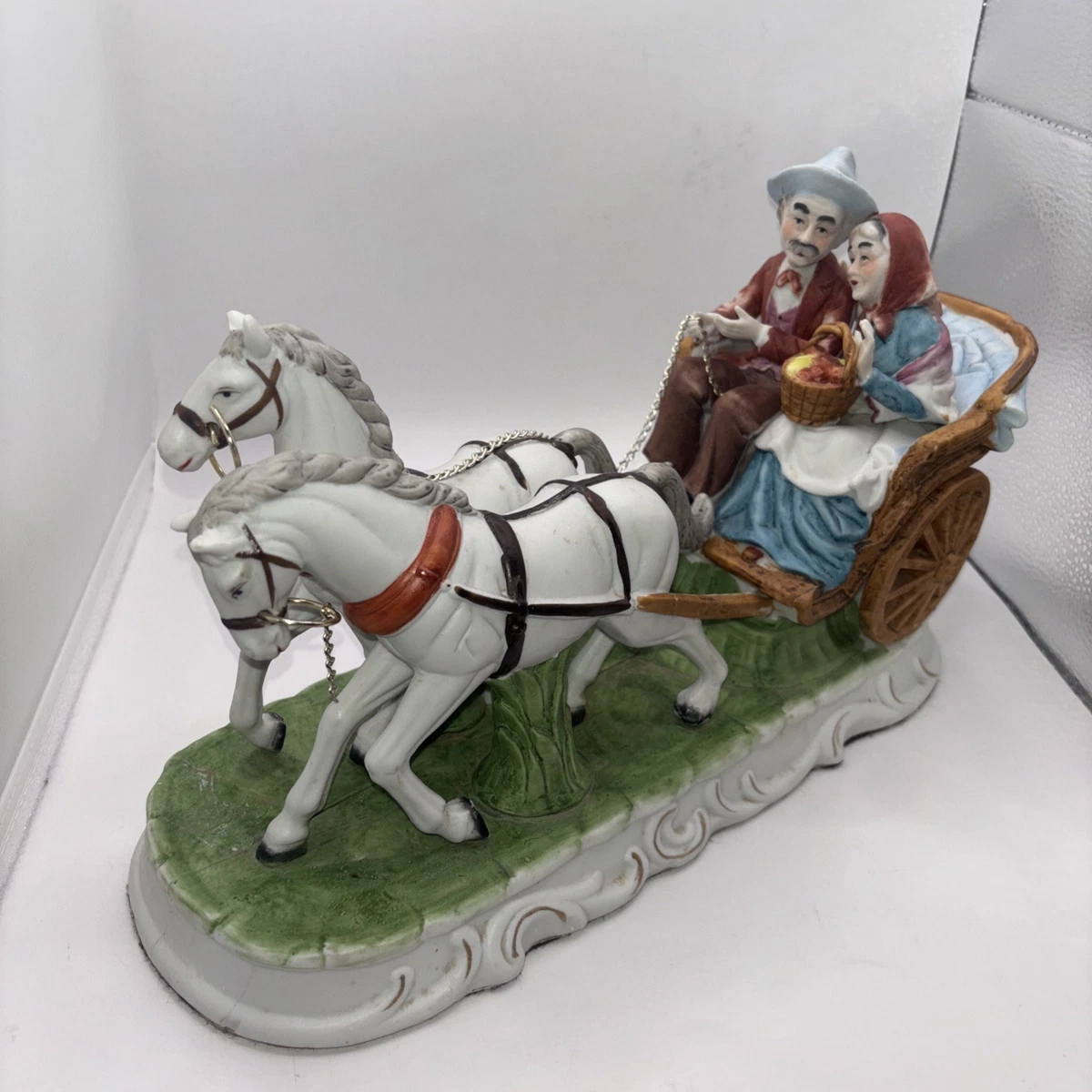 25+ Porcelain Carriage Antique Ceramic & Figurines for sale