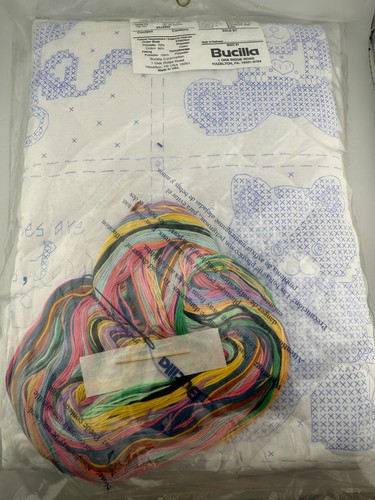Babies are Precious 1994 Bucilla Stamped Cross-Stitch Quilted Crib Cover 40787 - Picture 5 of 7