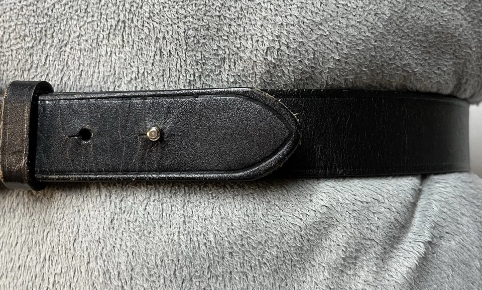 Cinturón de cuero negro Lands' End interesante hebilla plateada captura talla M 32/34 artístico Foto 3 de 4