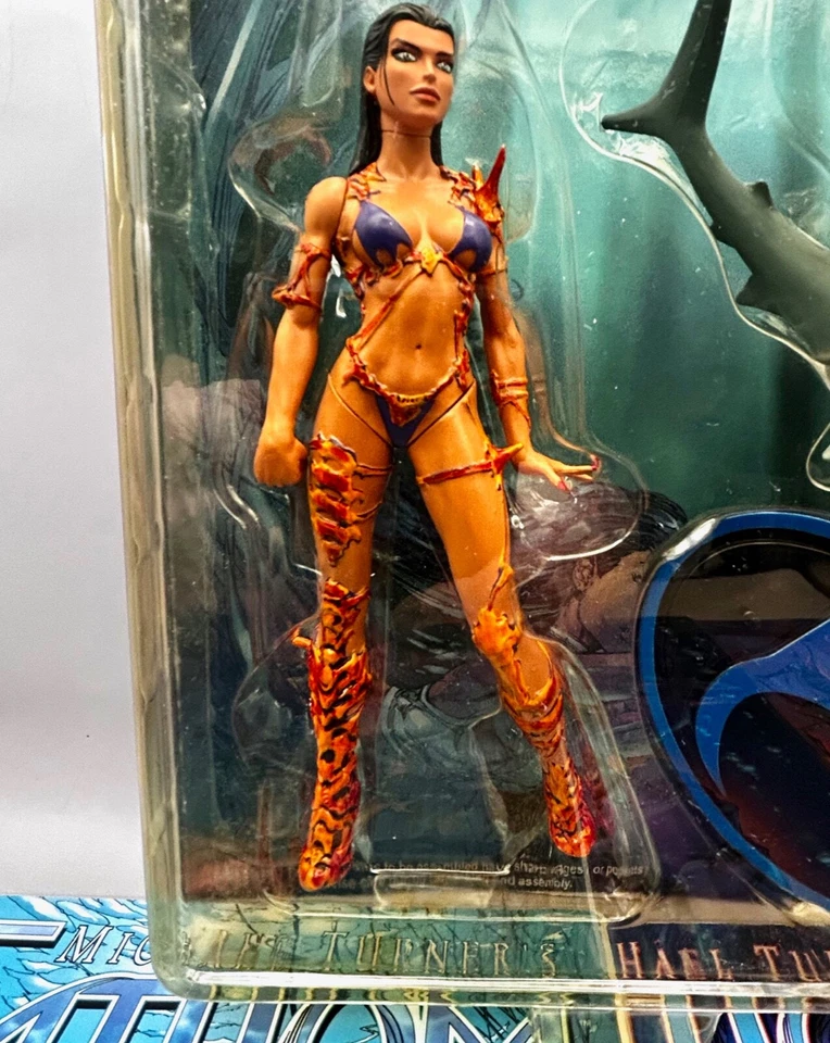 Paquete de figuras de acción Fathom - Nuevo con 3 números de cómic - Michael Turner Foto 3 de 4