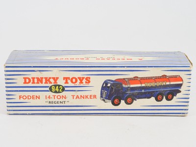 Dinky toys GB n° 942 FODEN 14-Ton Tanker REGENT camion citerne état