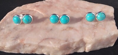 Ohrstecker Türkis 8 mm Cabochon versilbert. Handarbeit im Geschenktüte