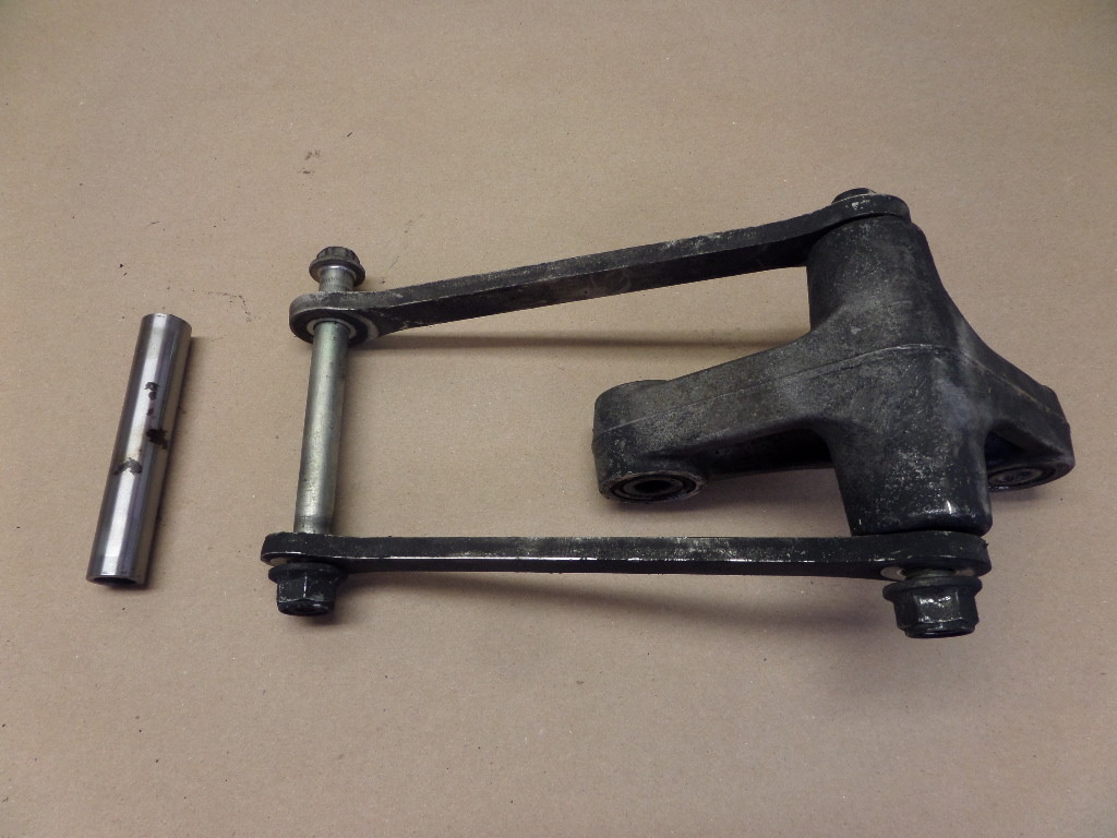 2006 SUZUKI GSXR 1000 REAR SHOCK LINK W/ DOGBONES | eBay 2006 SUZUKI GSXR 1000 REAR SHOCK LINK W/ DOGBONES | eBay