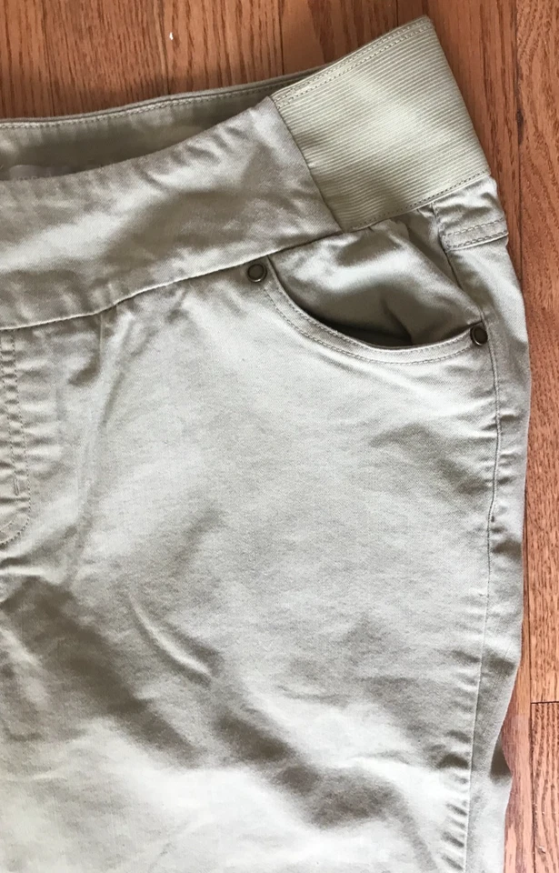 Woman Within 16W Comfort Waist Beige Denim Cuffed Bermuda Shorts 36"W x 12"L - Image 4 of 4