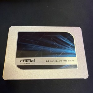 Crucial SSD MX500 2.5 Zoll 500GB SSD. SATA 6Gb Mit Win.11 Pro Vorinstalliert
