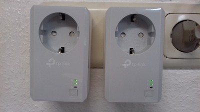 TP-Link Powerline Adapter Set TL-PA4010P KIT 600Mbits Homeplug AV2 mit Steckdose