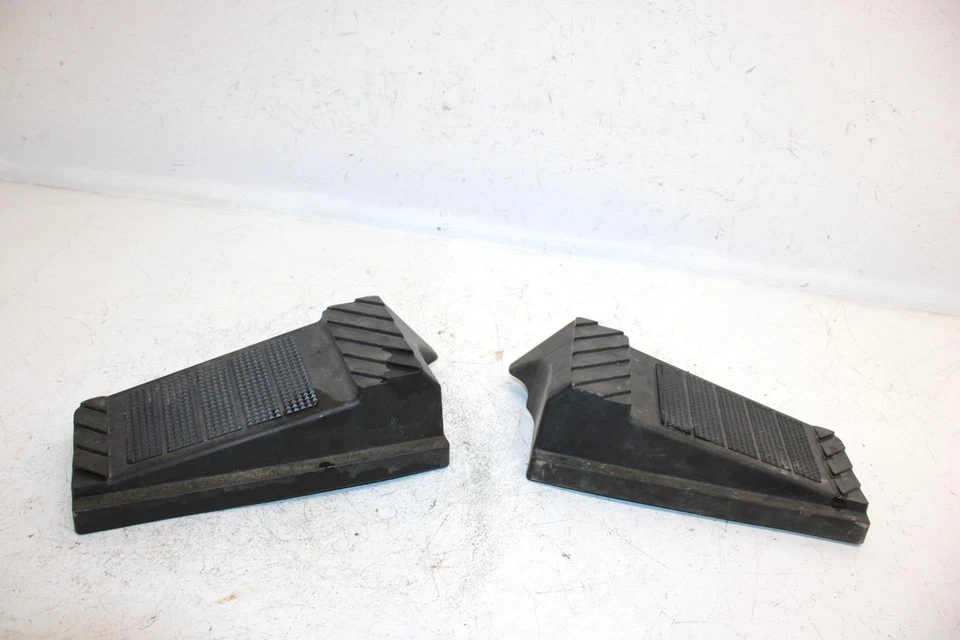 02 Ski-doo Grand Touring 500 Oem Passenger Footrest Set 572088700 SS24 - Image 4 of 4
