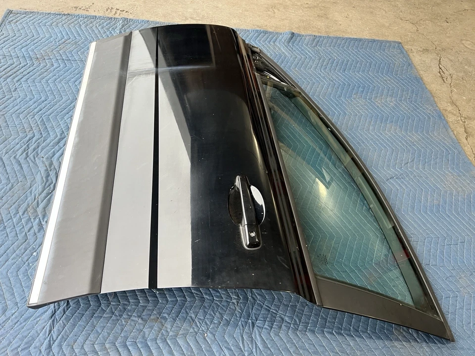 Volvo XC70 2008-2011 conductor puerta delantera izquierda negra con vagón de vidrio OEM #4283E Foto 2 de 4