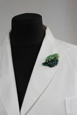 Brooch "Leaf" (beaded) / brooch pin / Handmade / beads / embroidery
