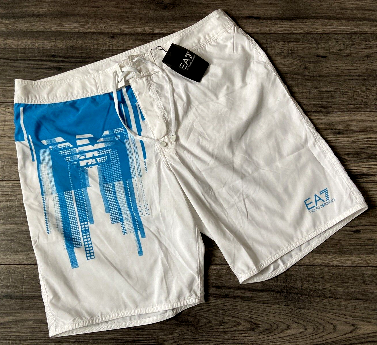 ARMANI EA7 SEA WORLD EAGLE MOTIF BERMUDA SWIM SHORTS SIZE 36""-38"" BNWT