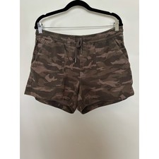 Athleta Camo Farallon Short In Black Olive Camo Size 14