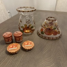 Yankee Candle Fall Pumpkins Autumn Leaves Votive Holder, Topper/Shade, & Candles