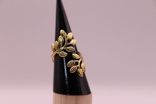 Women s Gold Ring Leaf Shape Lightweight and comfortable Stainless Steel