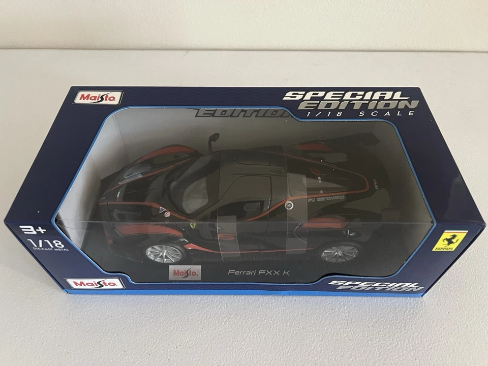 Coche Modelo Diecast MAISTO 1:18 Edición Especial Ferrari FXX K #5 Negro Foto 2 de 3