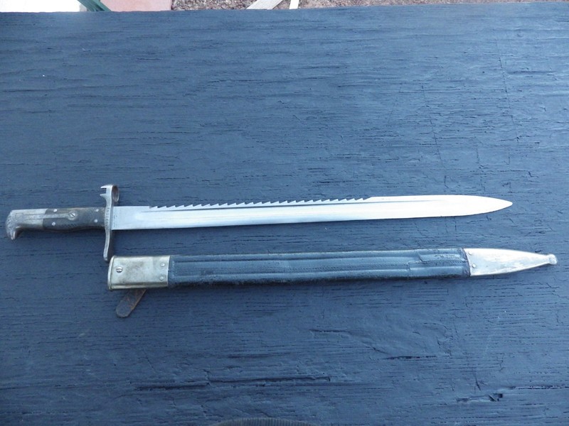 Swiss M1878 Vetterli SJC Neuhausen Sawback  Bayonet w/ Scabbard 23 3/8-18 11/16"