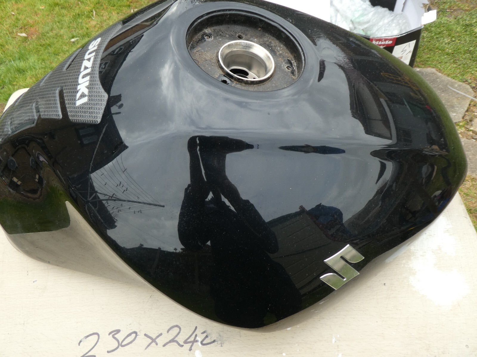 Picture 1 of 5