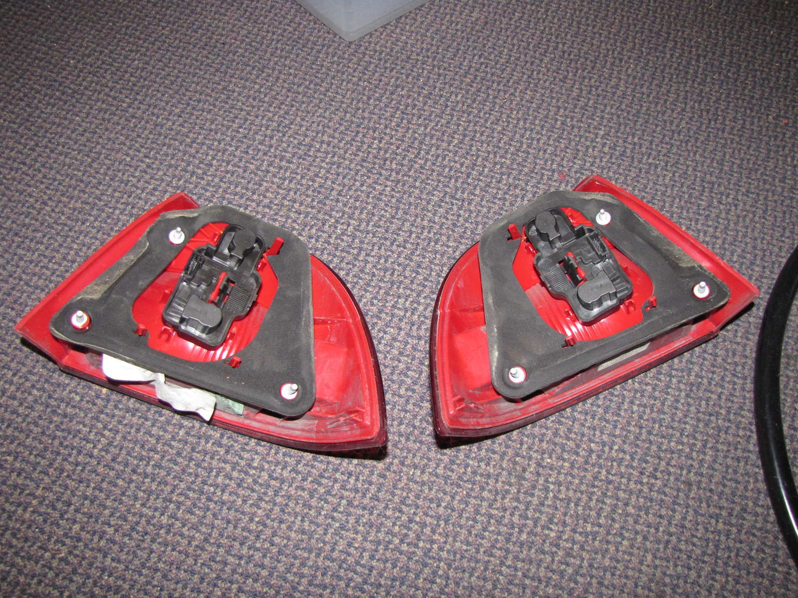 One Saab 95 Tail Light Lens For Sedan or Wagon 2002 to 2005 and 2006