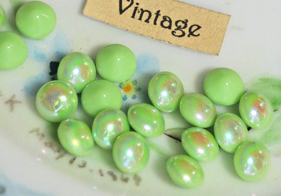 Vintage AB Stones, Rhinestones Peridot Aurora Borealis round Pointed Back #1673S