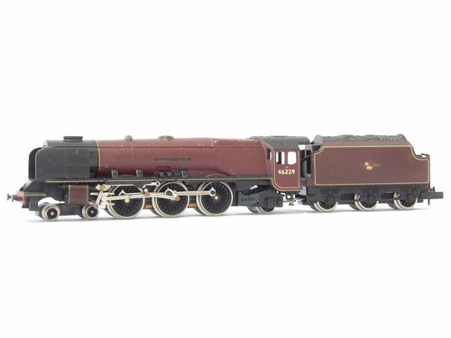 Graham Farish 1816 N Gauge Duchess Class BR Red "Duchess of Hamilton" "46229"