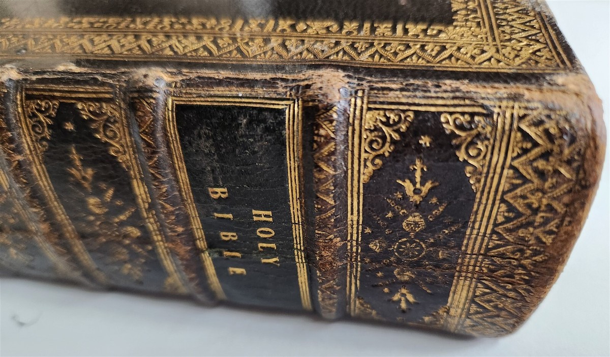 1661 BIBLE in ENGLISH OLD & NEW TESTAMENT antique KING JAMES