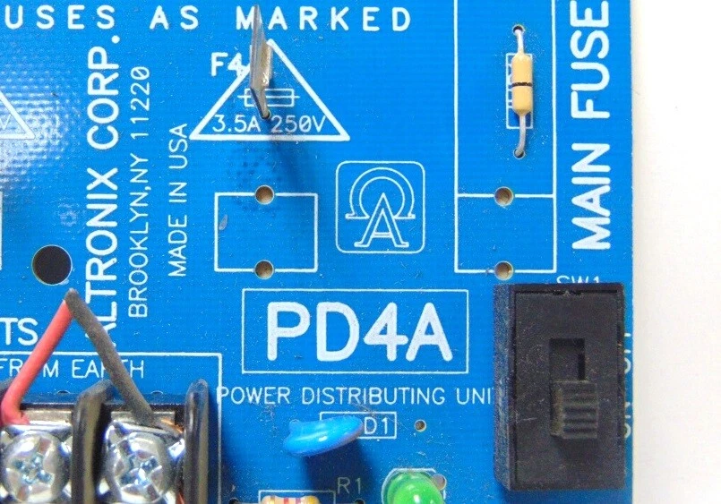 ALTRONIX POWER DISTRIBUTION MODULE, PD4A, 28 VAC OR 28 VDC MAX, 10 AMP MAX - Image 2 of 4