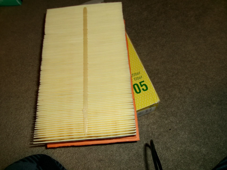 Filtro de aire Mann C 30 005 para Audi A3 S3 TT Quattro Volkswagen Golf GTI Jetta Foto 3 de 3