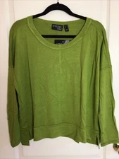 Attitudes By Renee Green Viscose Blend Split Hem Drop Sleeve Ribbed Top M