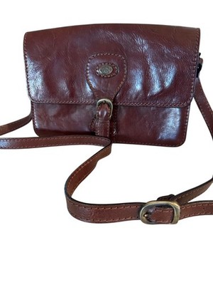 Vintage AD Firenze Italian Leather DETAIL CROSSBODY
