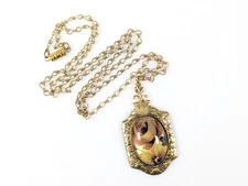 Vtg Pendant Necklace Gold Tone Roses Under Glass Dome Victorian Revival Unsigned