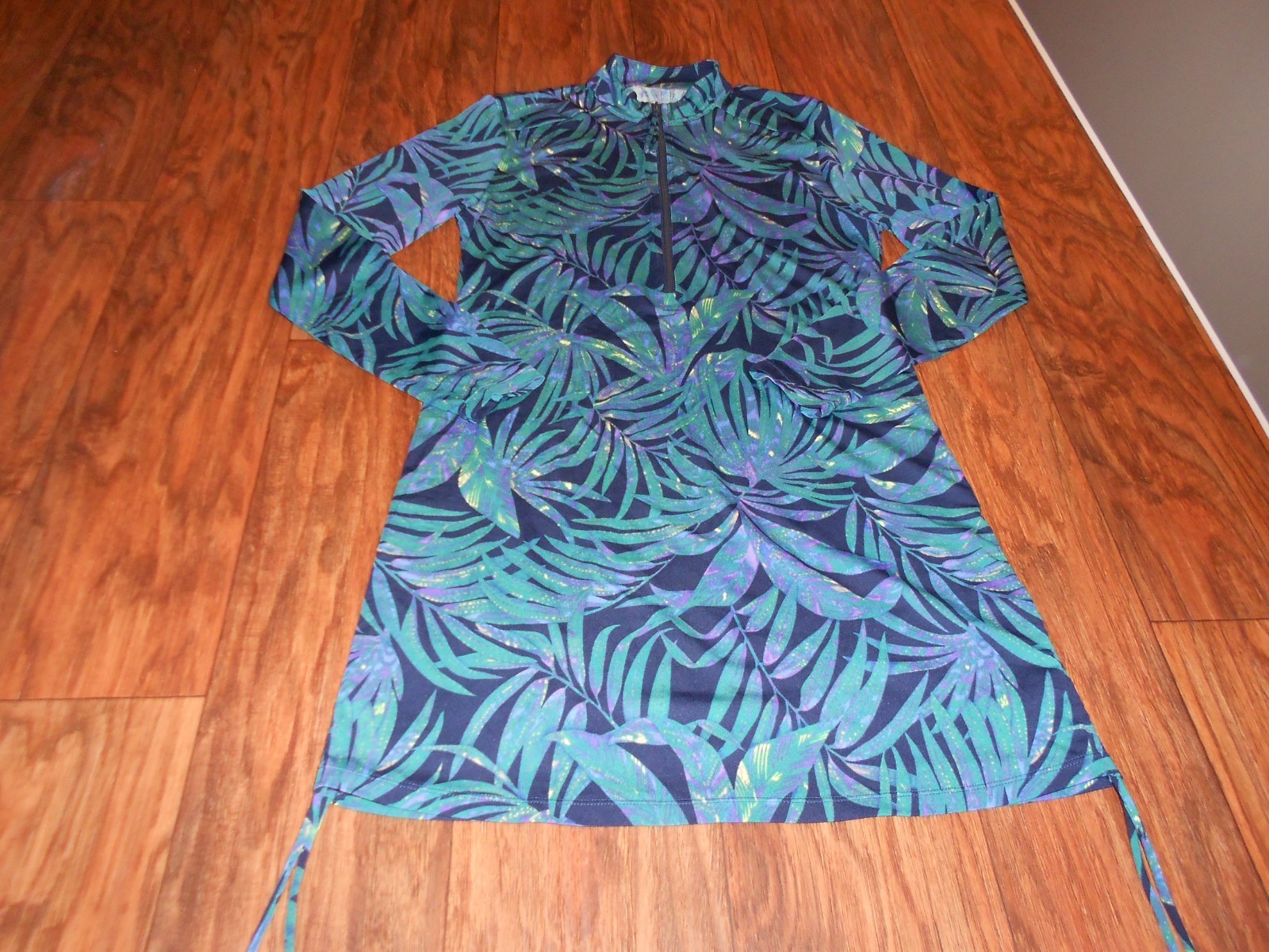 Carve Designs womens dress size M medium MINT cond
