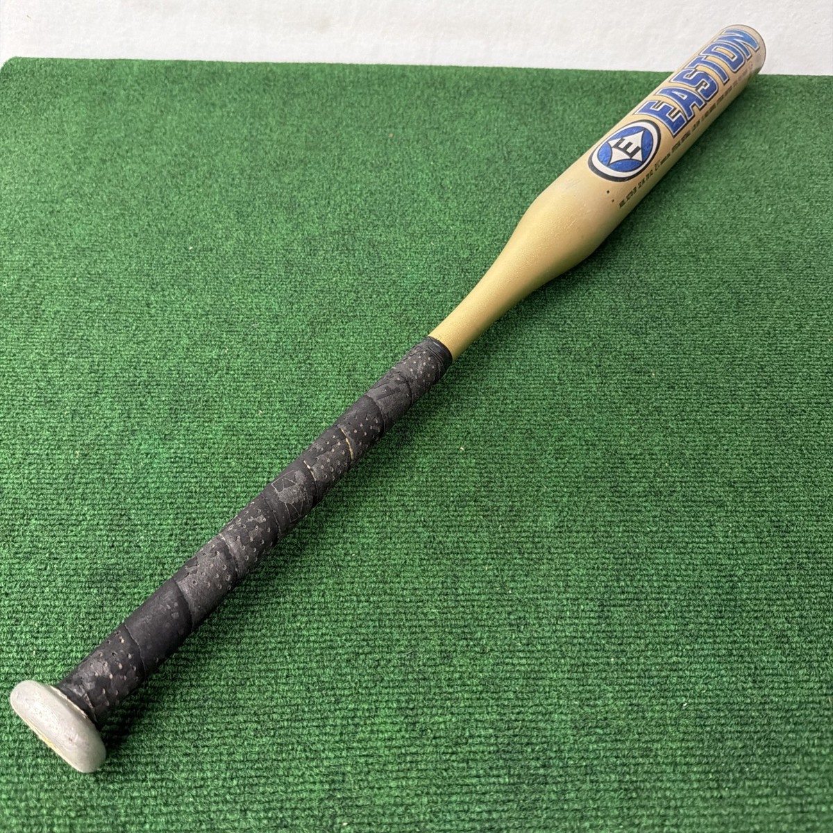 Easton Z-Core Softball Bat Sc777 Titanium model SZ70-ZB 32in 20oz