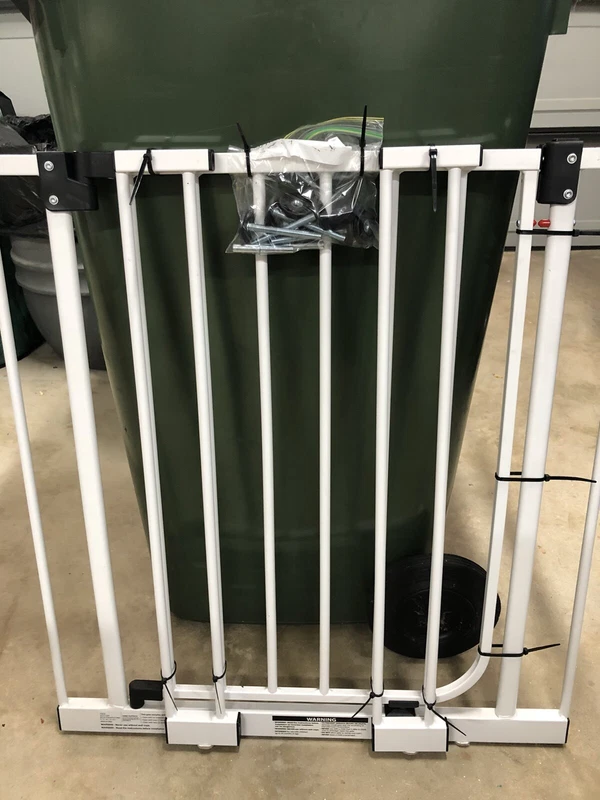 target deluxe safety gate