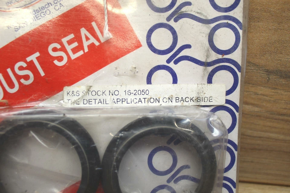 Sello antipolvo de horquilla delantera K&S | Se adapta a Yamaha YZ125 YZ 125 2002 Foto 2 de 4