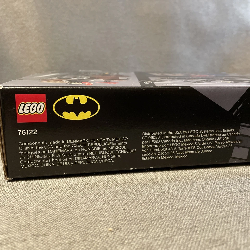 LEGO 76122 Batman Batcave Clayface Invasion DC Super Heroes 1037 Pcs *New Sealed - Image 4 of 4