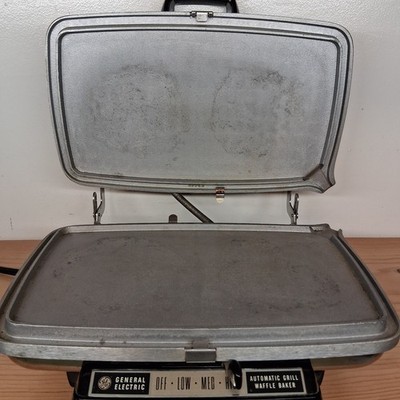 Vintage 1960s General Electric GE Automatic Grill Waffle Baker