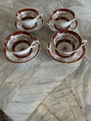 Royal Grafton Fine Bone China England Tea Cup & Saucer Red & Gold Roses Set Of 4
