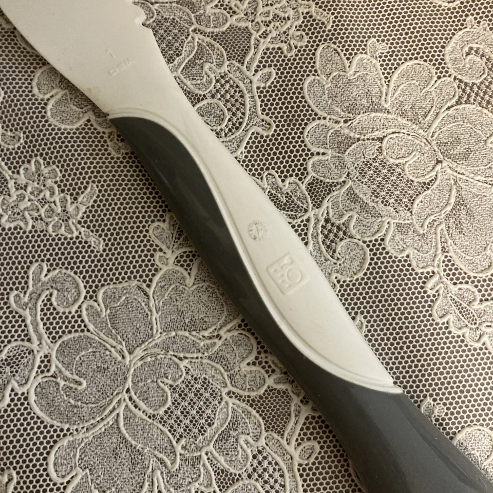 Pampered Chef Silicone Scoop & Spread 1708 Sandwich Cutter Spreader Gray White - Image 4 of 4