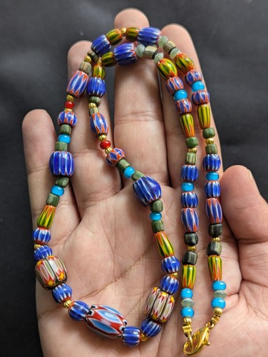 Venetian Style MultiColor Chevron & WhiteHeart Beads Necklace - Picture 9 of 19