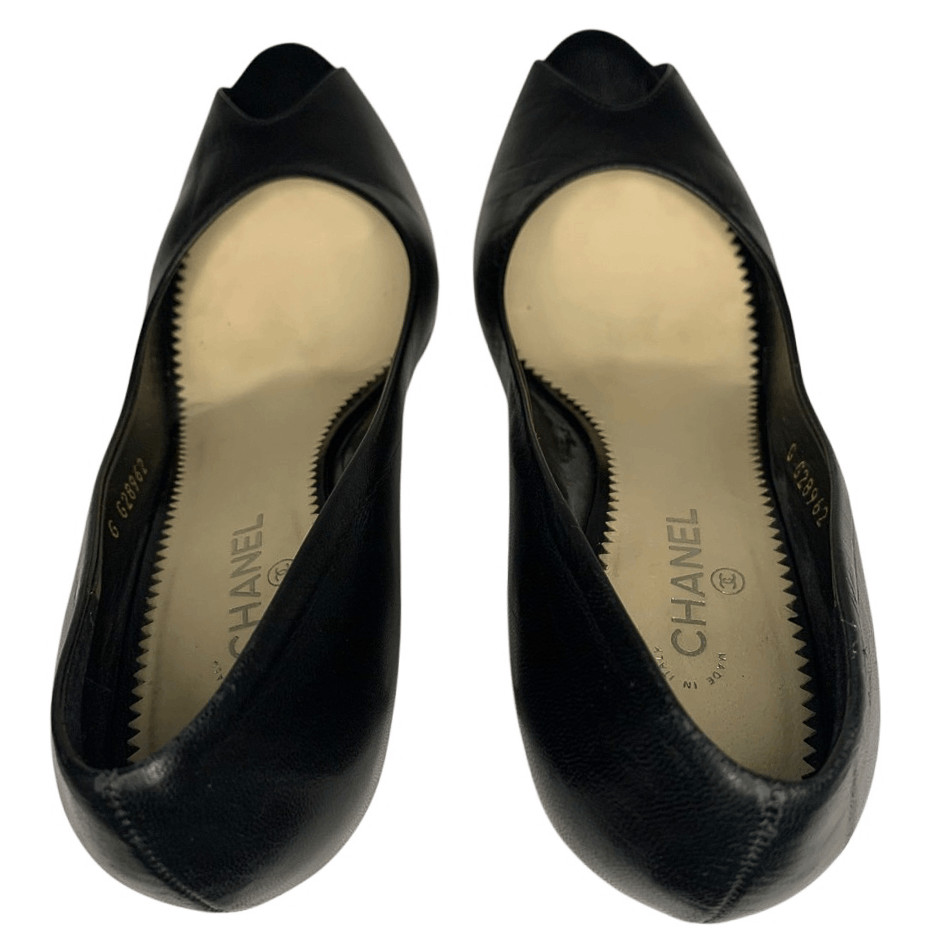 Chanel Interlocking CC Logo Black Leather Pumps EU 37 US 6-6.5 Pearl High Heels thumbnail 6