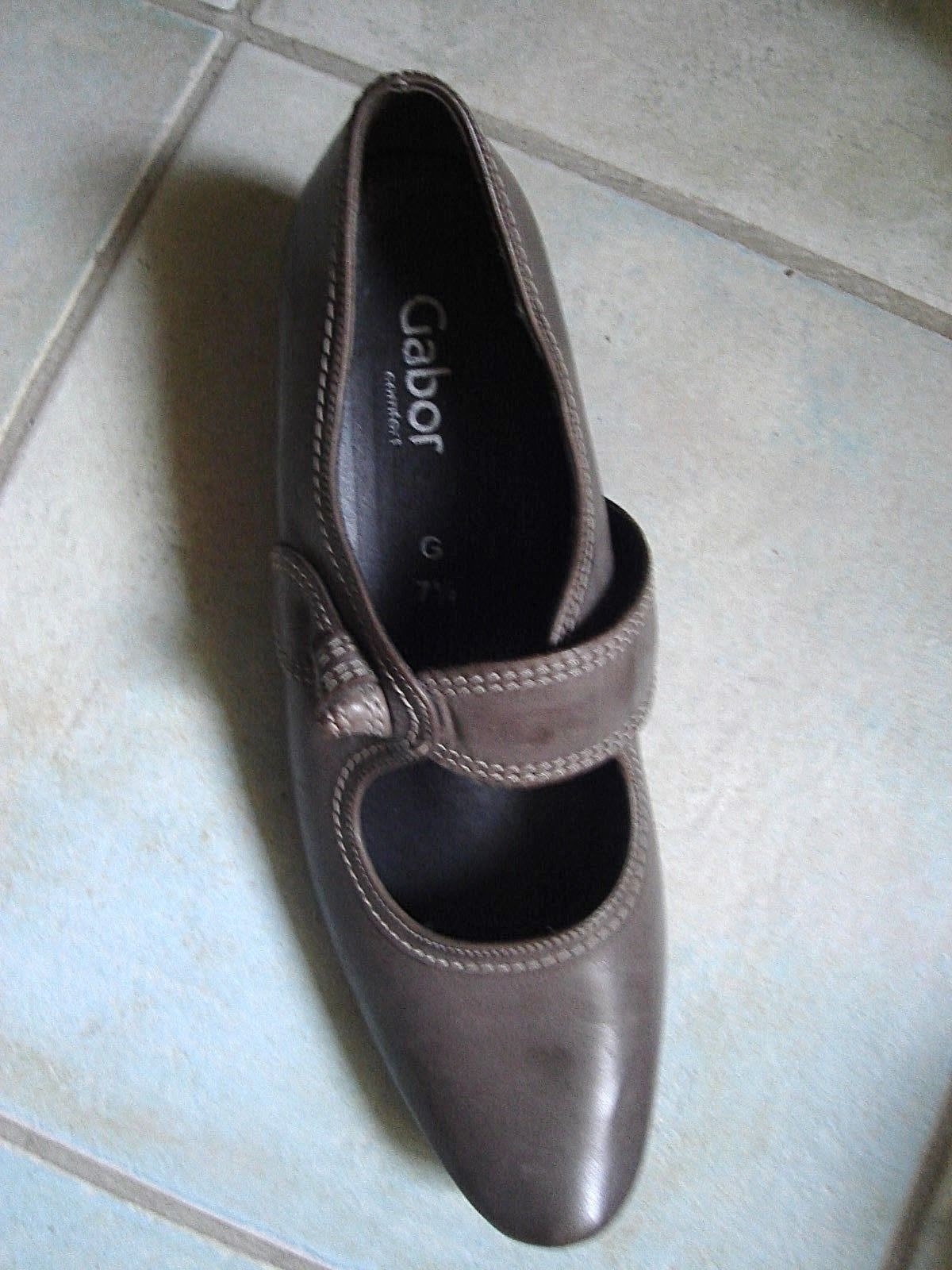 GABOR RIEMCHEN PUMPS LEDER GR. 41 (7,5) GABOR RIEMCHEN PUMPS LEDER GR. 41 (7,5)